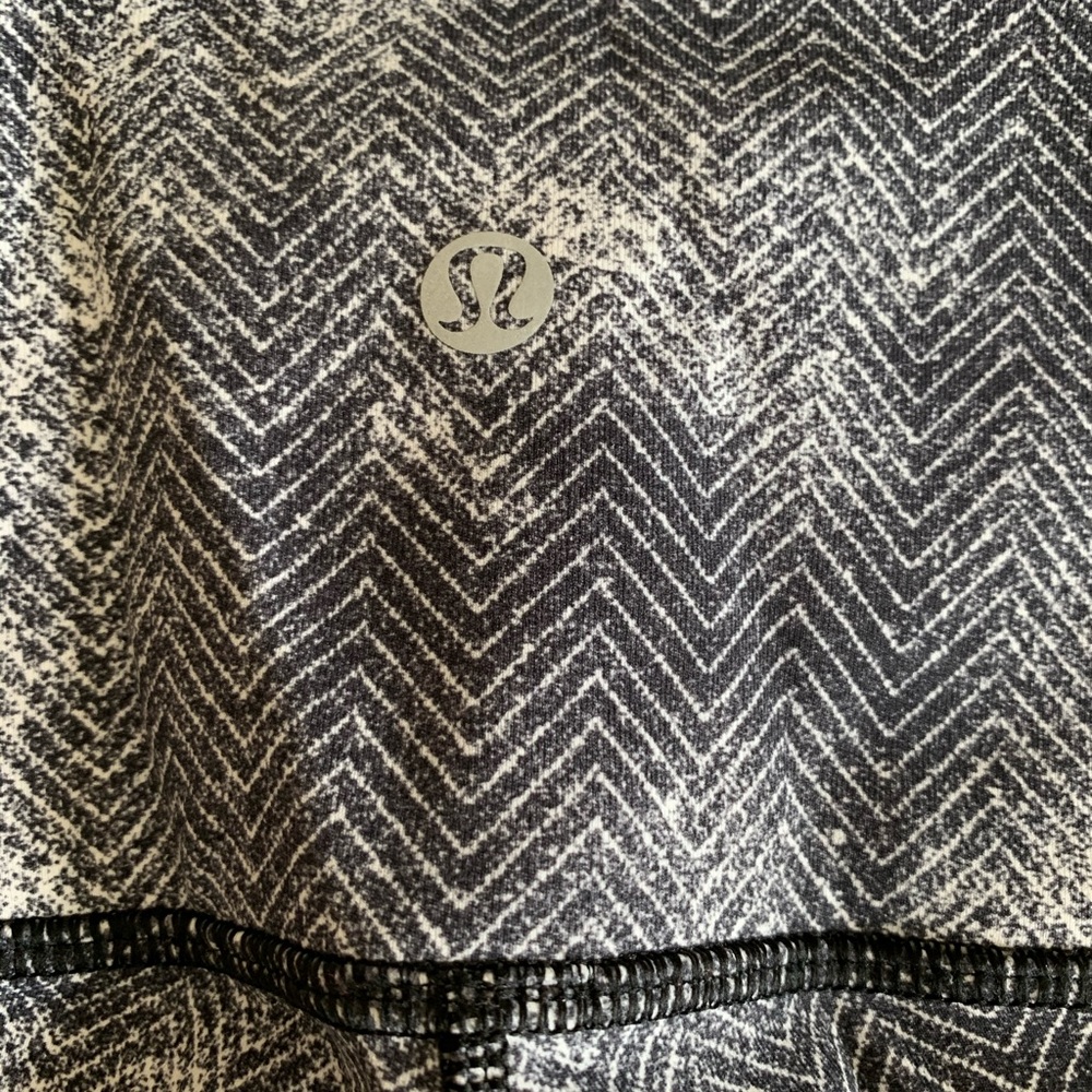 Lululemon cropped luxtreme leggings